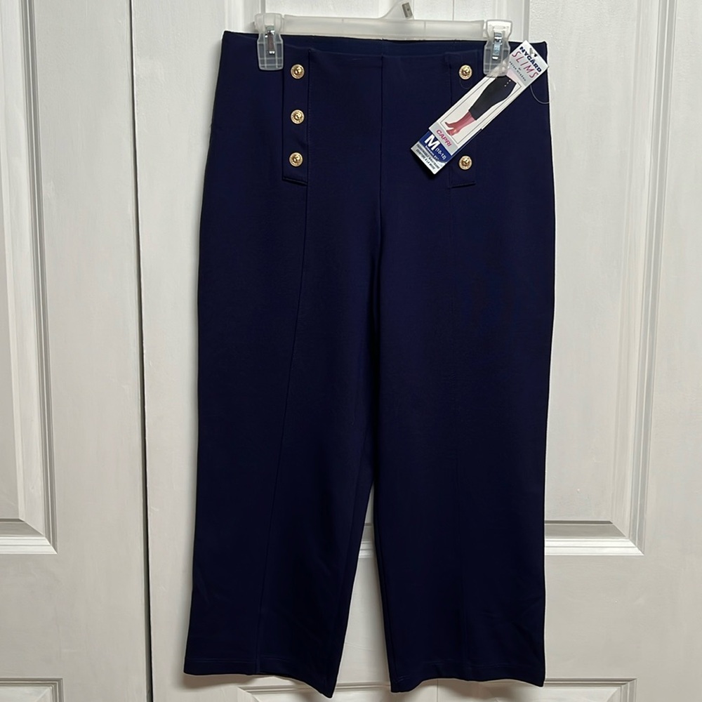 Nygard Slims Navy Blue Gold Button High Rise Pull Up Capris Size M NWT